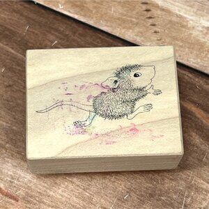 1999 HOUSE MOUSE 341C MONICA SPRINTS WOOD / RUBBER STAMP BY STAMPA ROSA